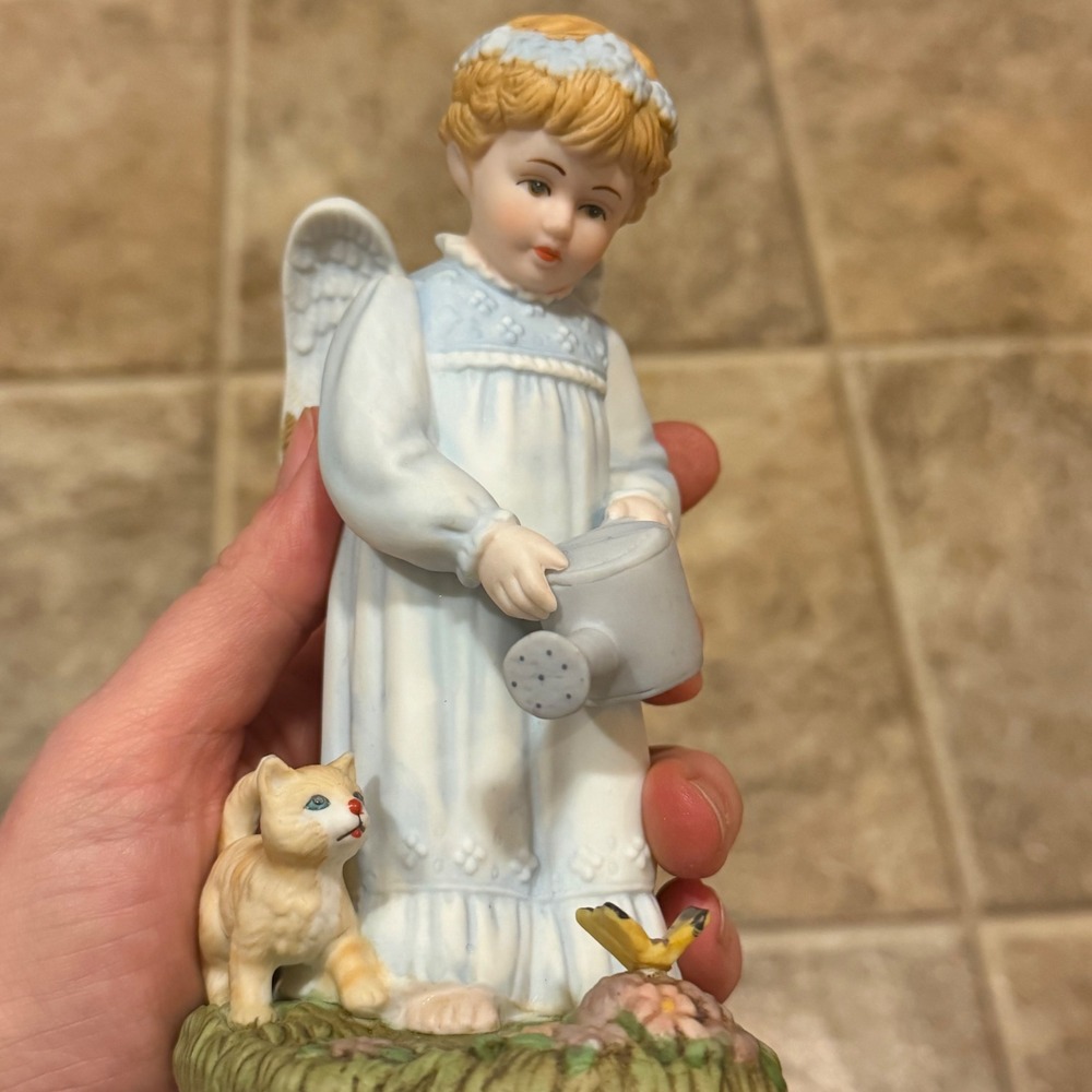 Home Interiors & Gifts Gardening Angel Figurine 14065-99 Blue Porcelain Cat 5"